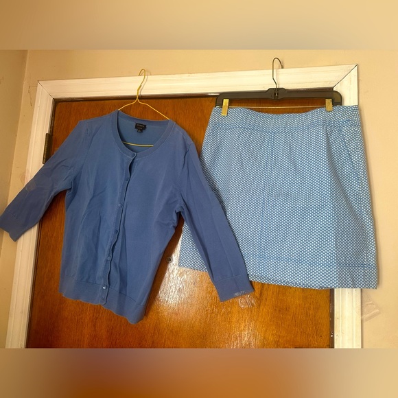 Talbots SET Cardigan Sweater Women LG Pima Cotton BLUE Button Up & Skirt SZ 8 - Picture 1 of 11